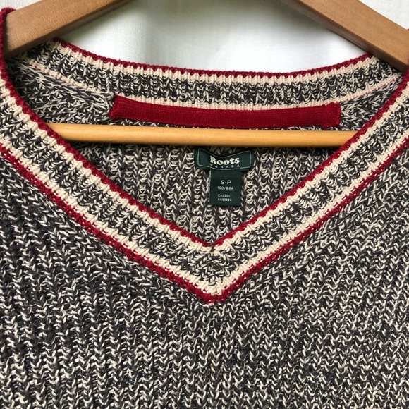 Roots V-Neck Knit Long Sweater with Slits - Picture 2 of 8